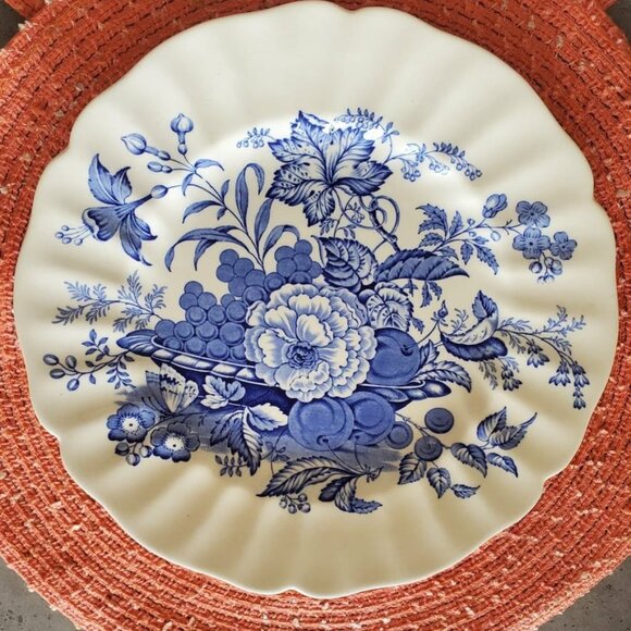 4 Dinner Plates Royal Doulton England The Kirkwood D6314 - Picture 1 of 5